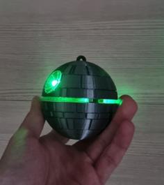 Death Star Tree Ornament (PRINT 70% SCALE ONLY) 3D Printer Model