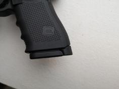 Glock 19 Gen 4 Grip Extension 3D Printer Model