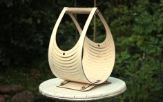 Laser Cut Teardrop Log Basket “Pisara”