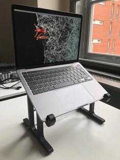 MacBook Pro 13″ Stand 3D Printer Model