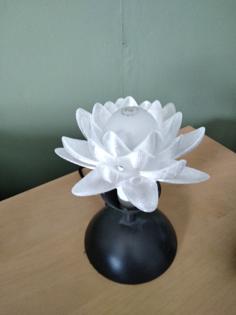 Lotus Flower E14 Lamp Shade 3D Printer Model