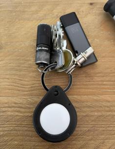 Over-engineered Apple Airtag Keyfob/ring 3D Printer Model