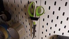 Skadis Single Scissors Holder 3D Printer Model