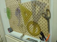 Lasercut SKADIS Compatible Pegboard & Snap-fit Hooks