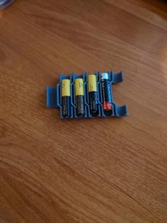 Desintegrating Battery Belt 3D Printer Model