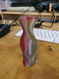 Odd Base Twisted Vase 3D Printer Model