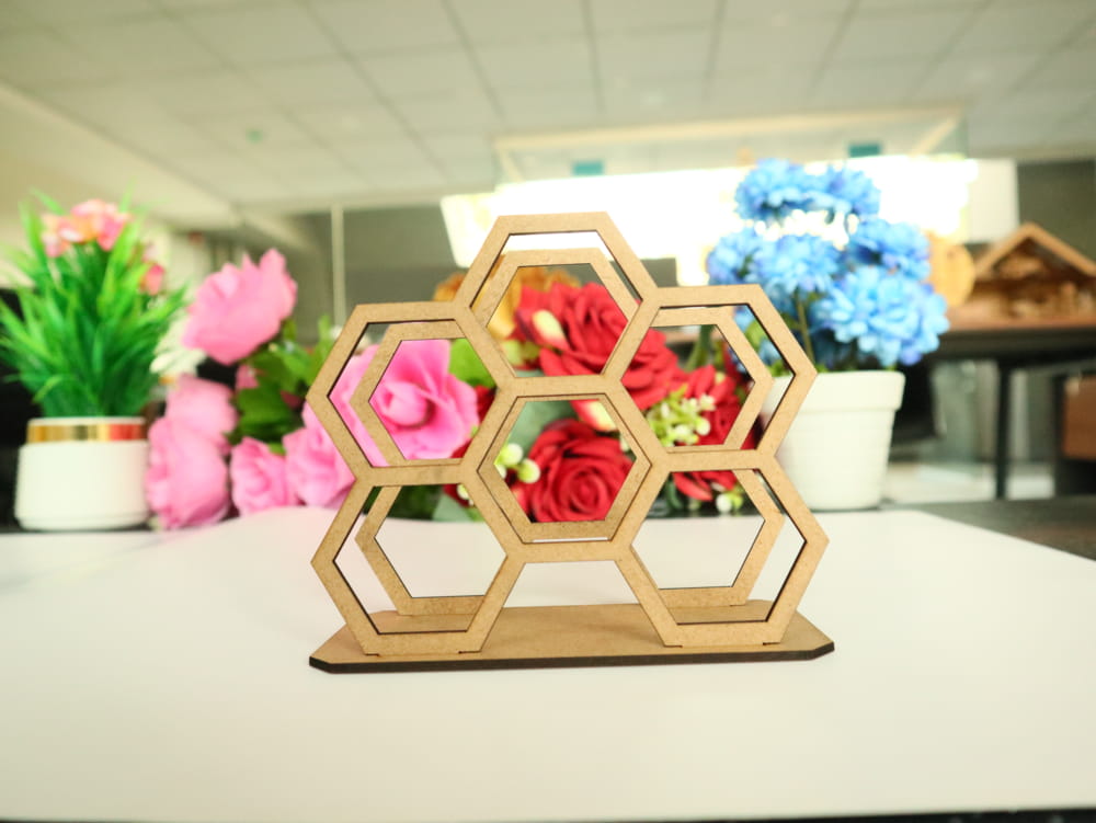 Laser Cut Honeycomb Pattern Vertical Napkin Holder Free Vector