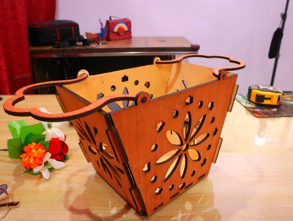 Laser Cut Flower Basket With Handle 4mm Free Vector