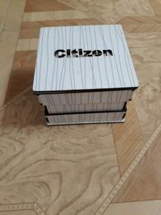 Lasergeschnittene Uhrenbox aus Holz