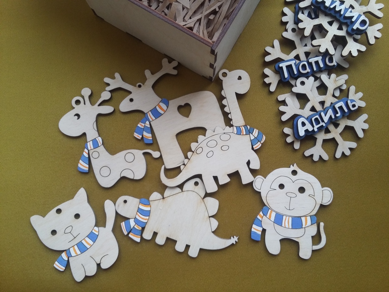 Laser Cut Gift Box With Ribbon Christmas Tree Engraved Snowflake Toys Monkey Dinosaurs Giraffe Cat Free Vector
