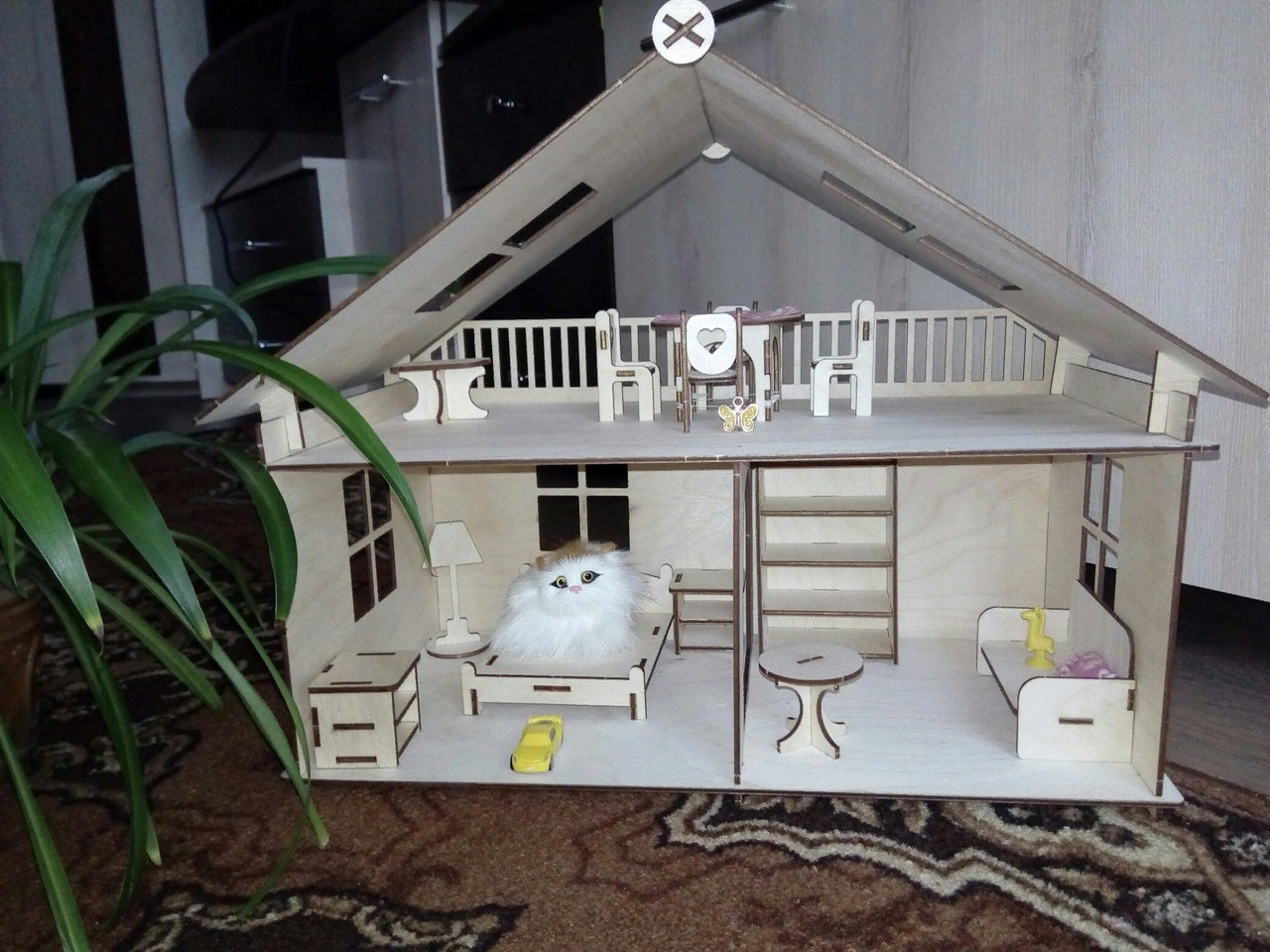 Лазерная резка кукольного домика и мебели