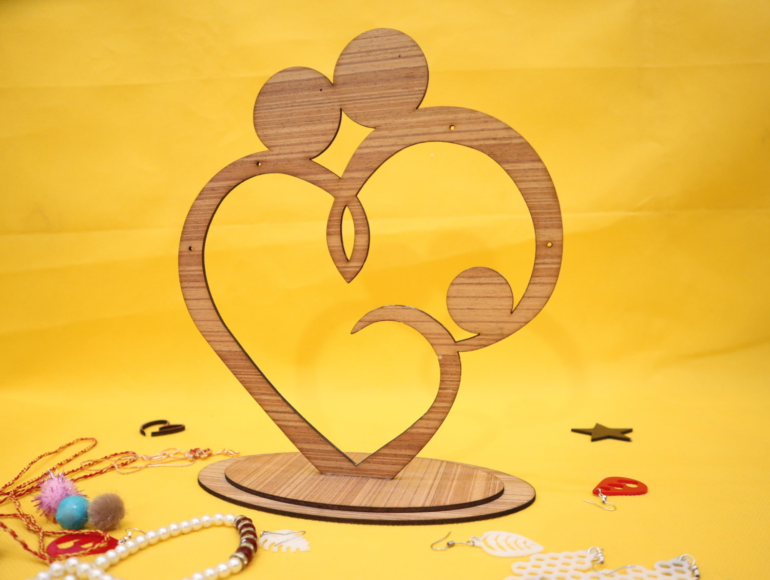 Laser Cut Family Heart Earring Stand 3mm Free Vector