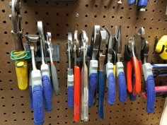 Pegboard Plier Holder 3D Printer Model