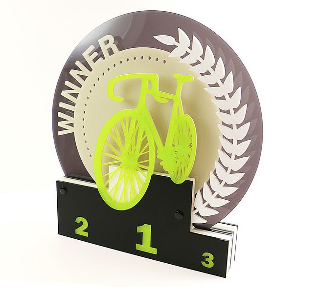 Trofeo de ciclismo de acrílico cortado con láser