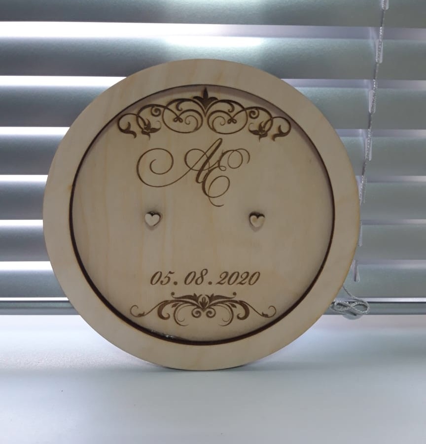 Soporte de anillo personalizado cortado con láser Plato de anillo de compromiso