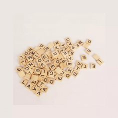Lettere di tessere dell'alfabeto Scrabble tagliate al laser