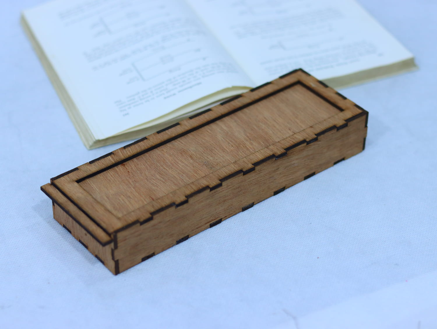 Laser Cut Wooden Pencil Case 3mm Free Vector