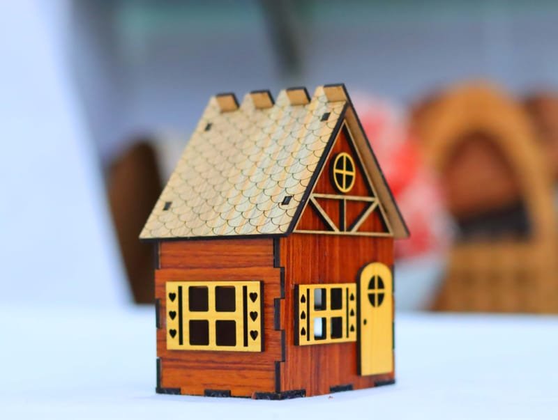 Laser Cut Mini House 3D Small Wooden House with Slanted Roof