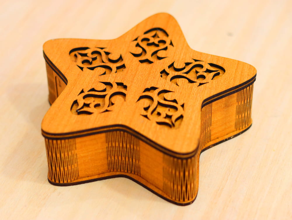 Laser Cut Star Shape Wooden Box With Lid Free Vector