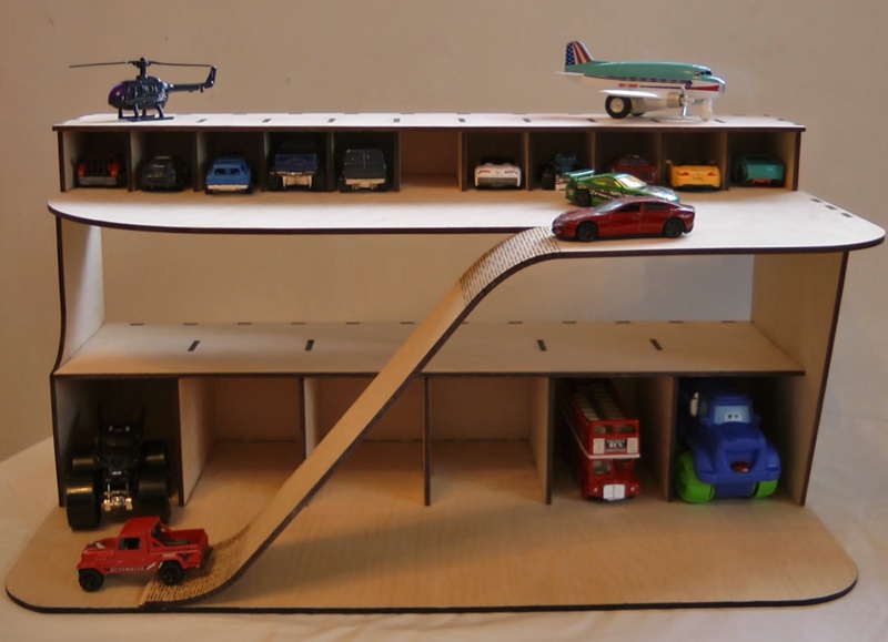 Parking de voitures de garage de jouets en bois découpé au laser