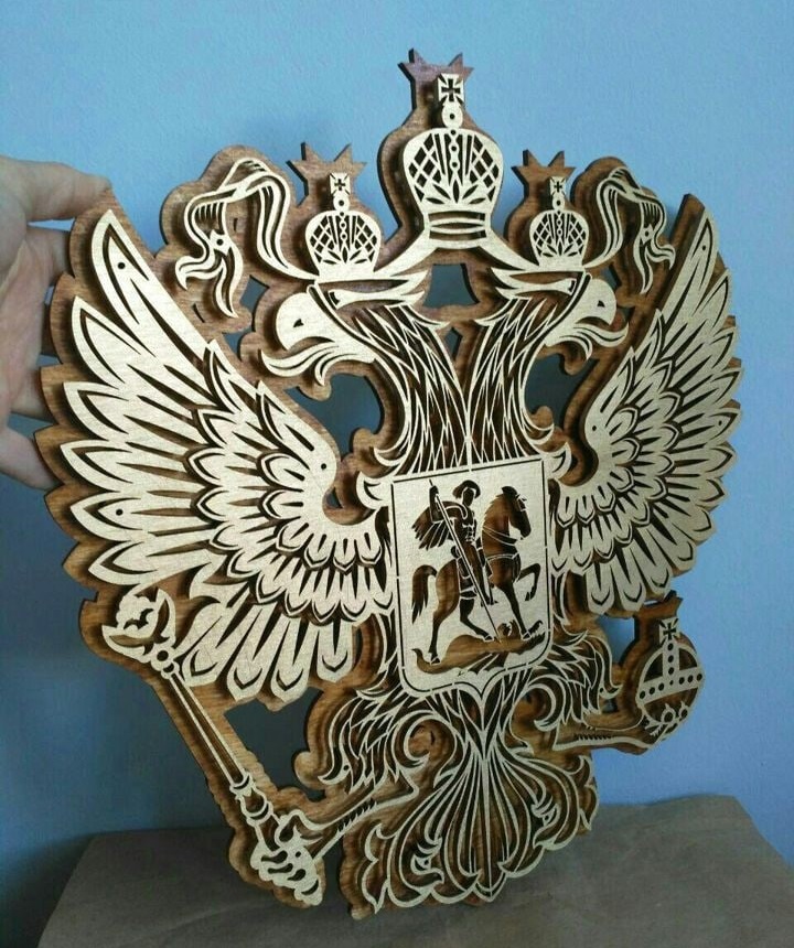 Lasergeschnittenes Wappen von Russland
