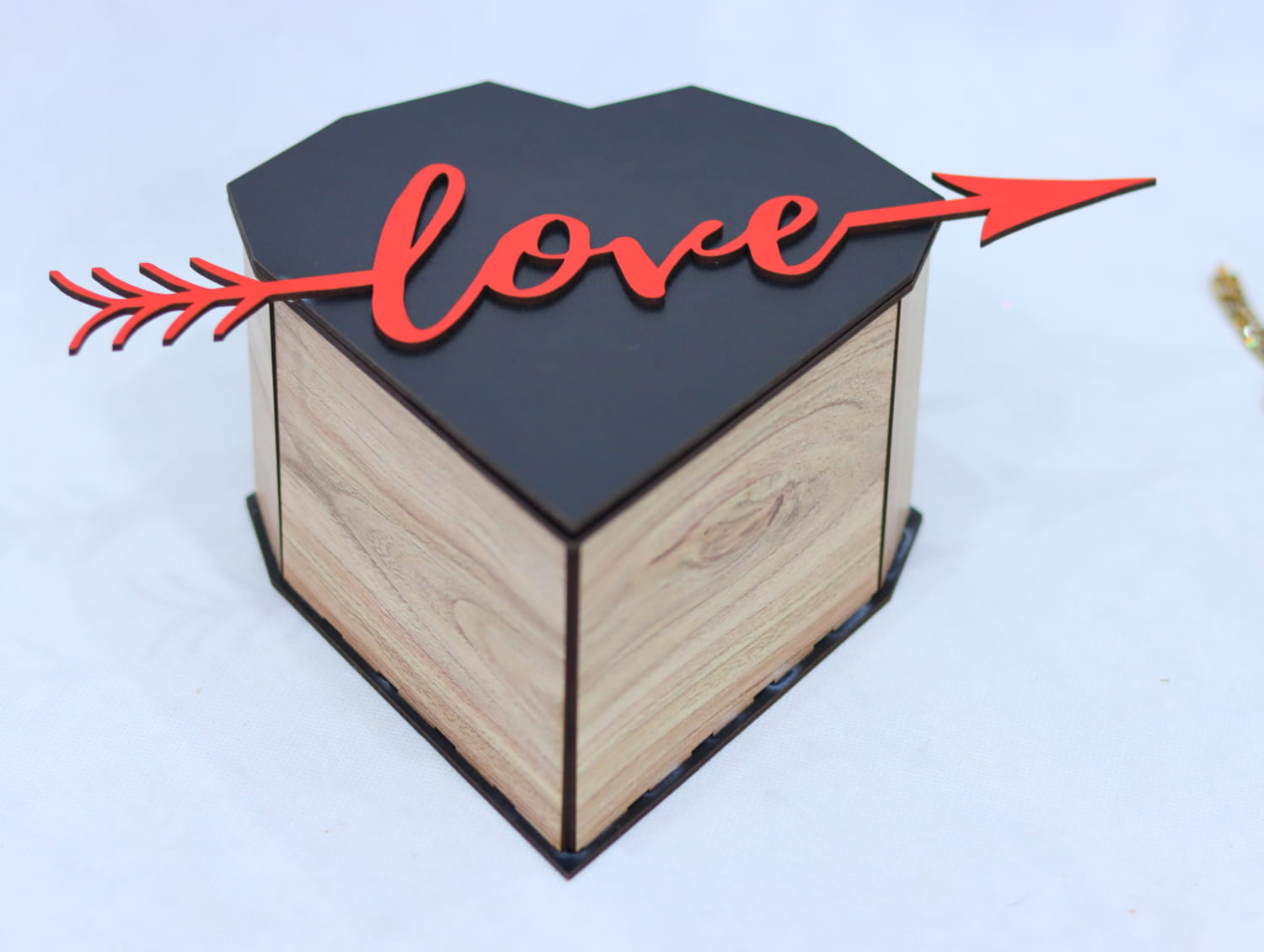 Laser Cut Valentine’s Day Heart Shaped Gift Box Free Vector