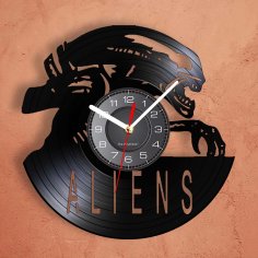 Horloge murale en vinyle découpé au laser Aliens Warrior