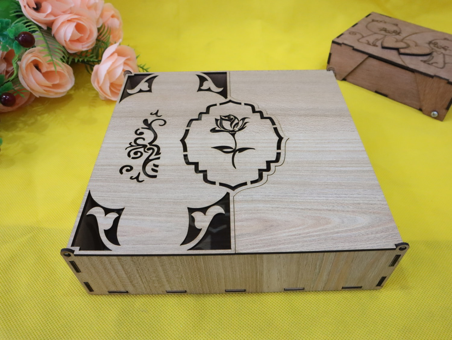 tiny-gift-boxes-how-to-make-a-paper-box-papercraft-and-paper