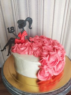 लेजर कट 18वां जन्मदिन केक अव्वल