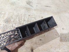 Caja de madera cortada con láser de cuatro compartimentos con tapa deslizante