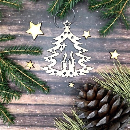 Colgantes de árbol de Navidad de madera cortados con láser