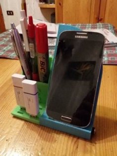 Porta Smartphone Con Accessori 3D Printer Model