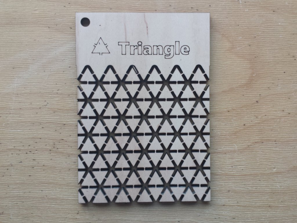 Шаблон живой петли с треугольным рисунком для лазерной резки