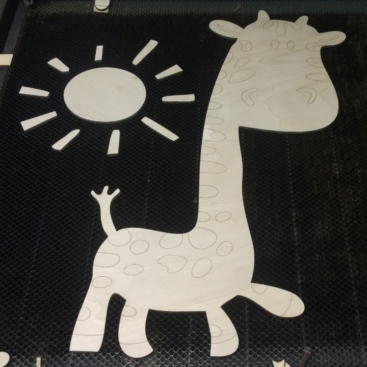 Décoration murale de chambre d'enfant girafe découpée au laser