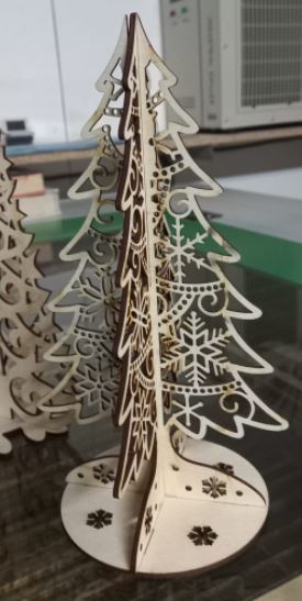 Лазерная резка шаблона новогодней елки Фанера 6мм
