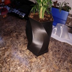 Hex Spiral Planter With Drip Tray 3D Printer Model