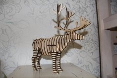 激光切割驯鹿 3D 动物