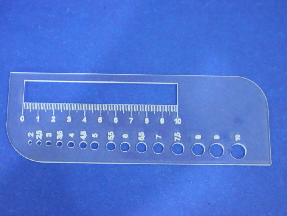 Laser Cut Acrylic Knitting Gauge Ruler DXF File