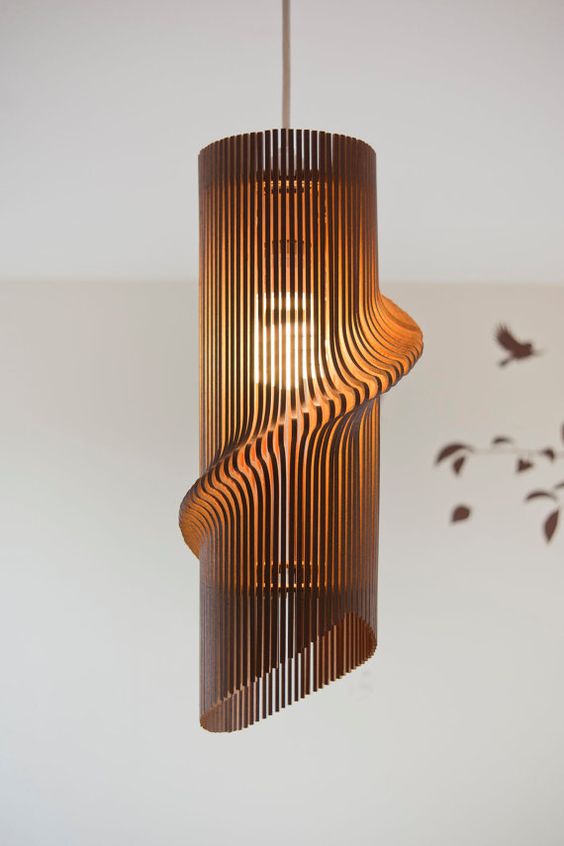 Lámpara colgante Wave de madera cortada con láser