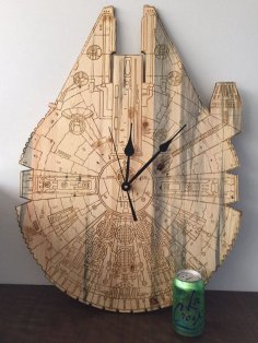 Horloge murale Millennium Falcon Star Wars découpée au laser