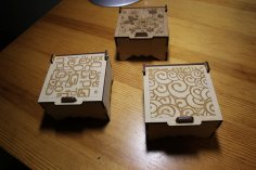 Cajas de joyería grabadas con corte láser