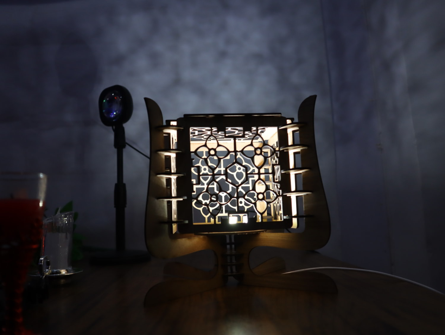 Laser Cut Contemporary Wooden Table Lamp 3mm Free Vector