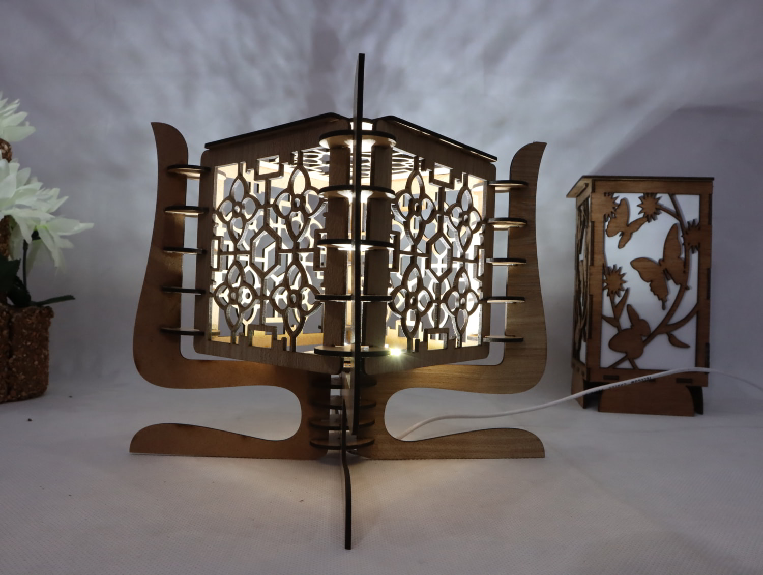 Laser Cut Contemporary Wooden Table Lamp 3mm Free Vector