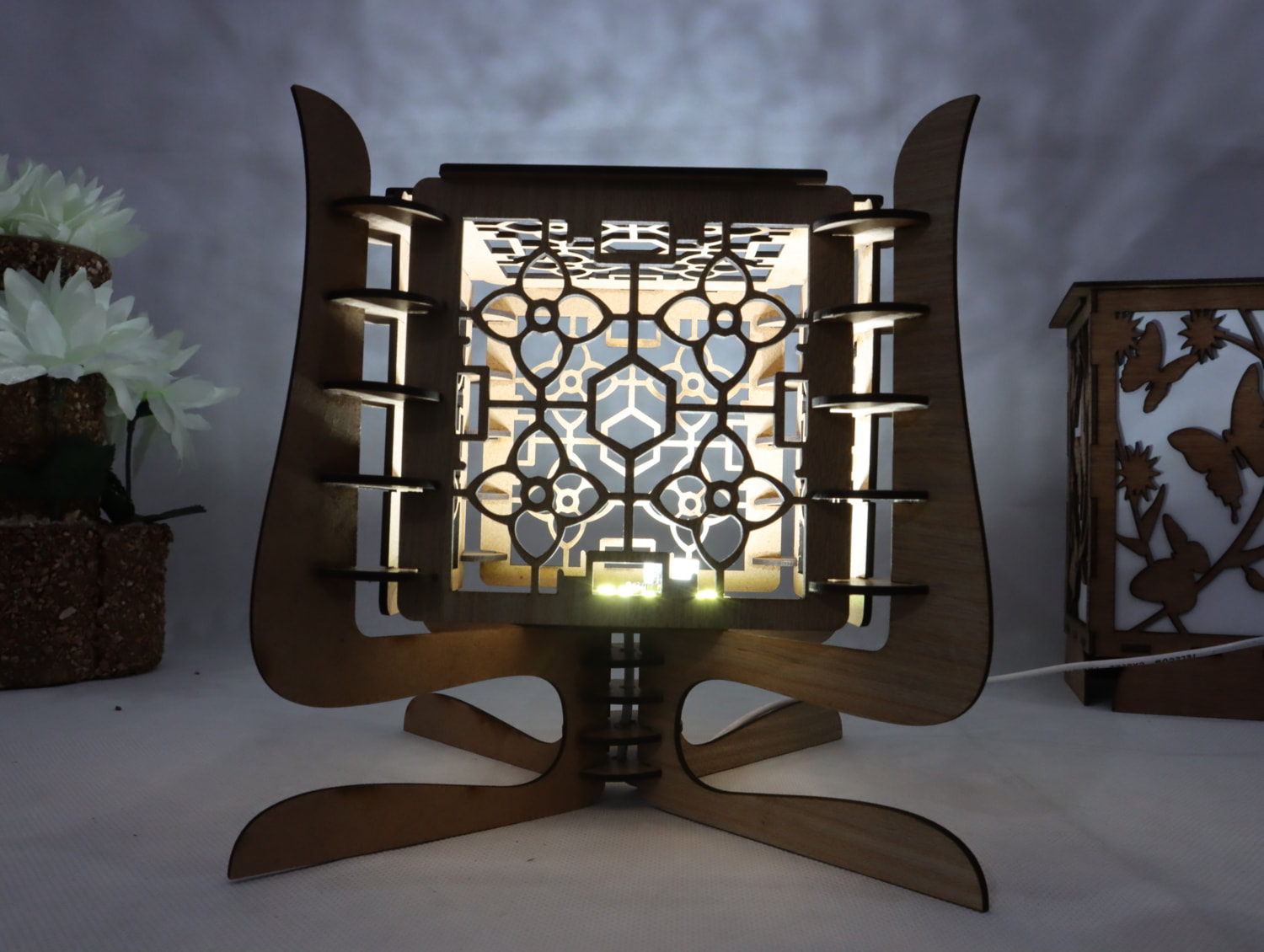 Laser Cut Contemporary Wooden Table Lamp 3mm Free Vector