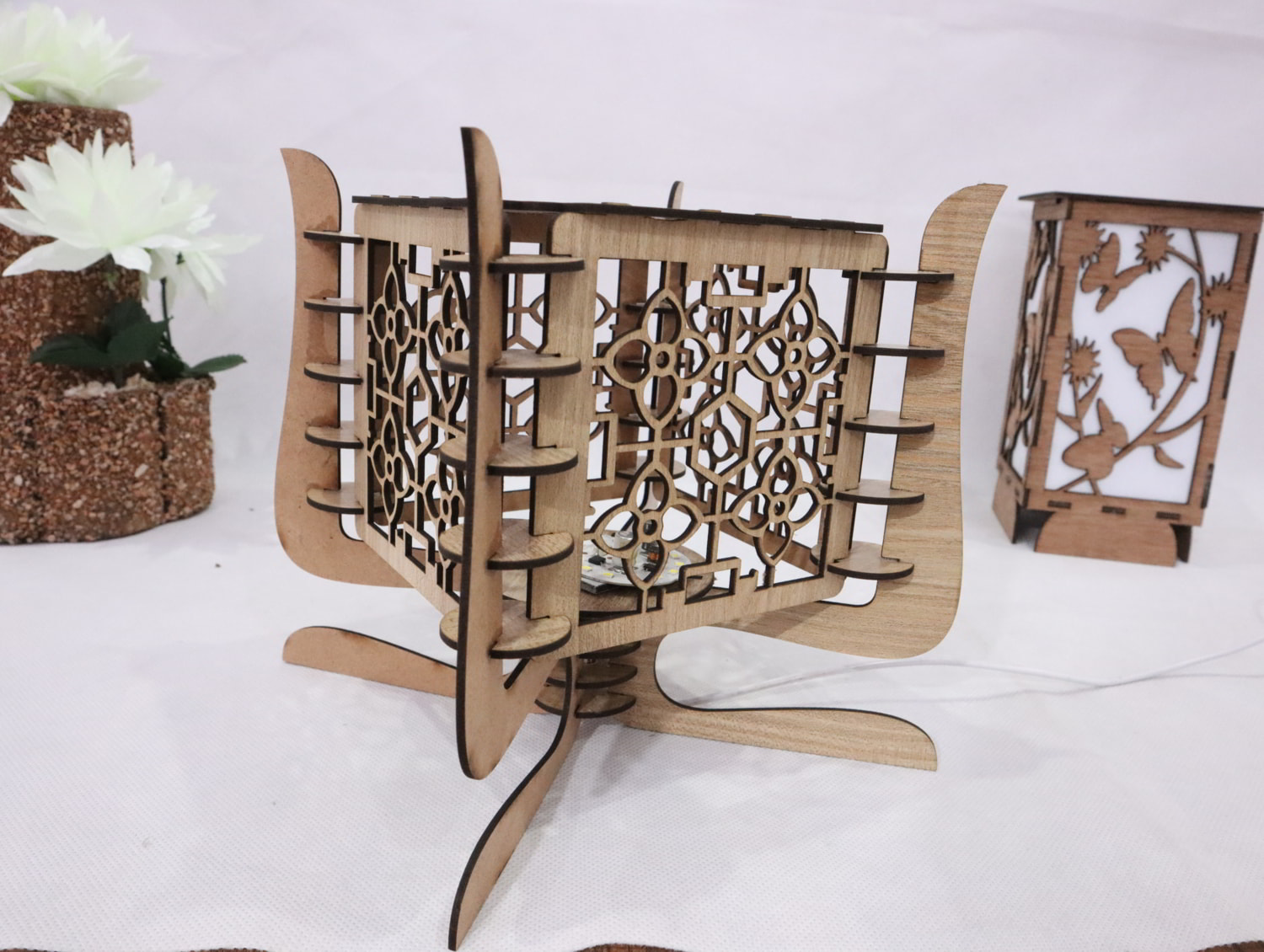 Laser Cut Contemporary Wooden Table Lamp 3mm Free Vector