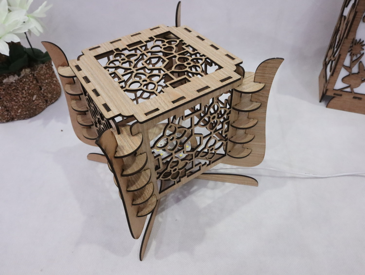 Laser Cut Contemporary Wooden Table Lamp 3mm Free Vector