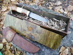 Caja de cuchillos de madera cortada con láser