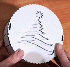 Лазерная резка деревянной рождественской шкатулки