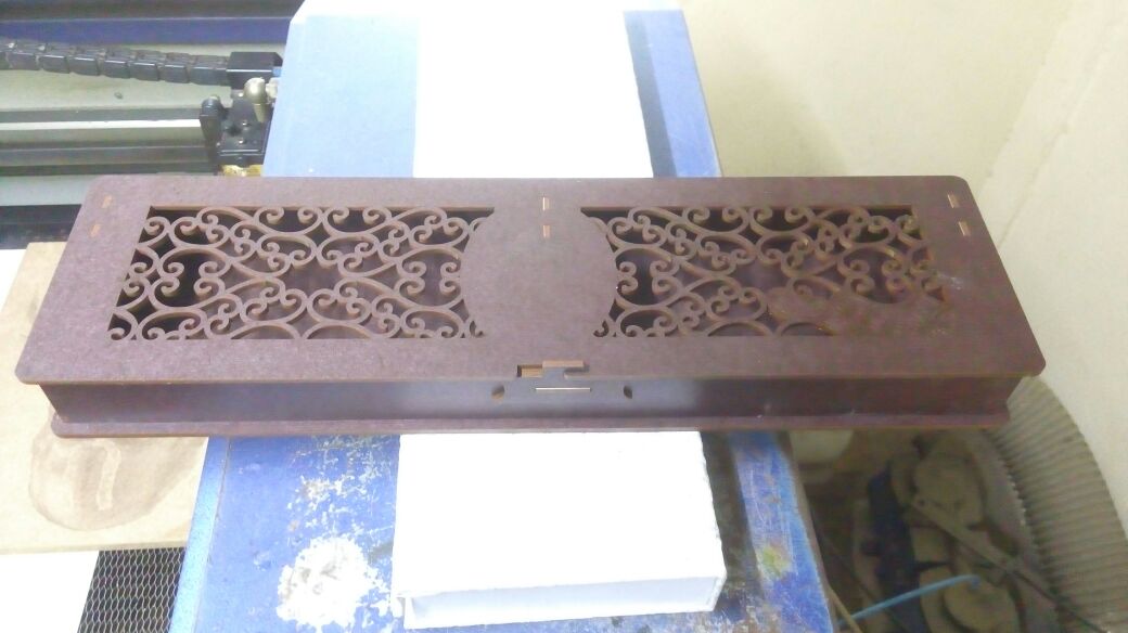 صندوق ديكور خشبي مقطوع بالليزر 4x14