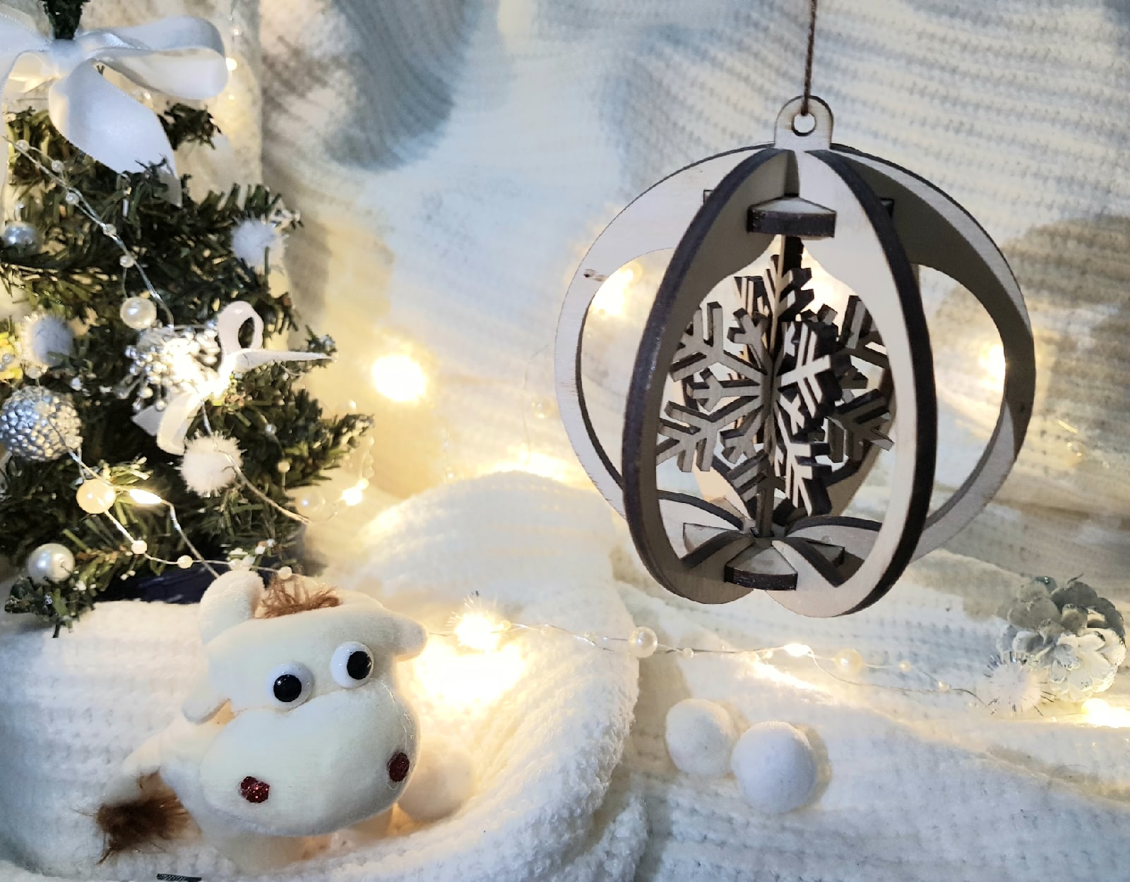 Laser Cut 3D Wood Christmas Tree Snowflake Ball Ornament 3mm Free Vector